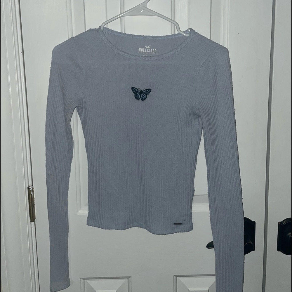 Hollister baby blue butterfly long sleeved shirt, XS